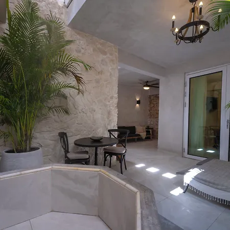 O:Live Boutique Hotel, A Small Luxury Hotel Of The World (Adults Only)-2