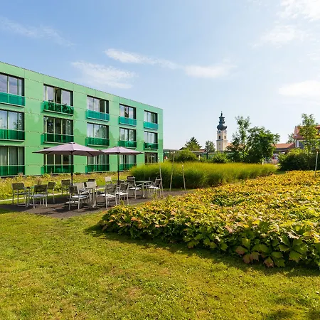 Schlossparkhotel Mariakirchen-3