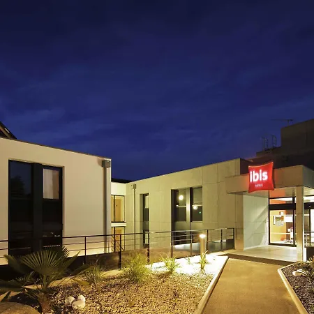 Hotel Ibis Guingamp Coeur De Bretagne-3