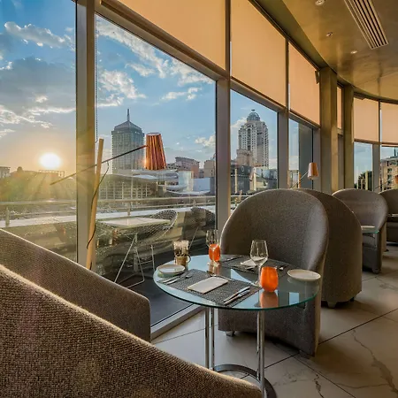 Radisson Blu Gautrain Hotel, Sandton Johannesburg-2