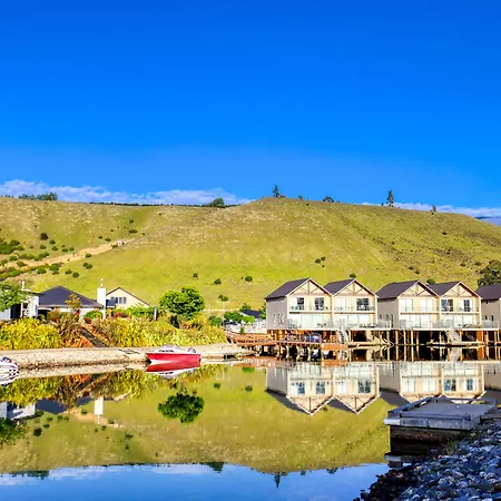 Lake Resort By Marsden-3