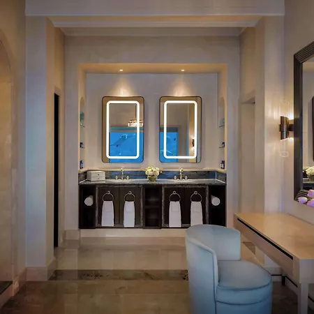 Atlantis, The Palm-3