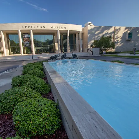 Holiday Inn Hotel & Suites Ocala Conference Center By Ihg-3