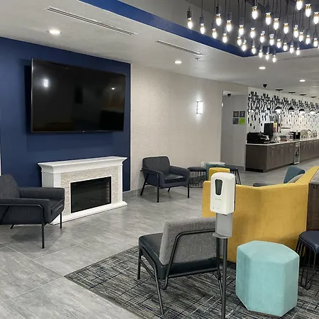La Quinta By Wyndham Tampa Central-2