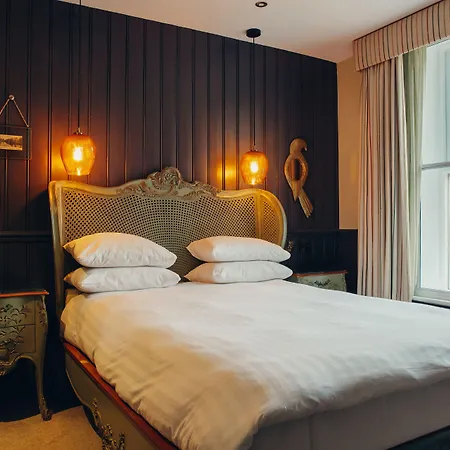 Crown Hotel-3