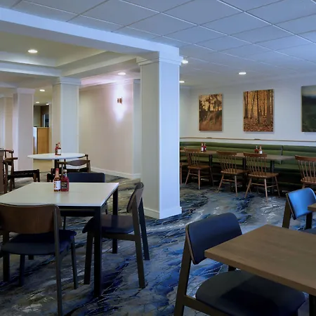 Fairfield Inn And Suites San Bernardino-3