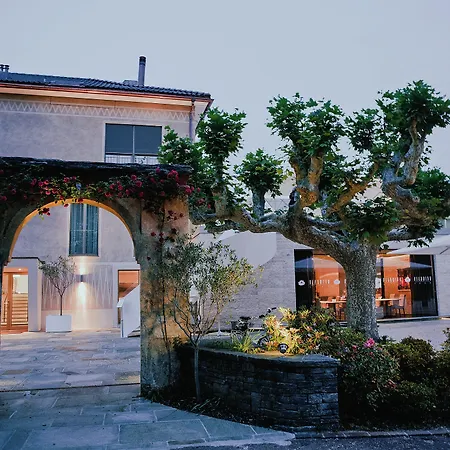 Giardino Lago-2