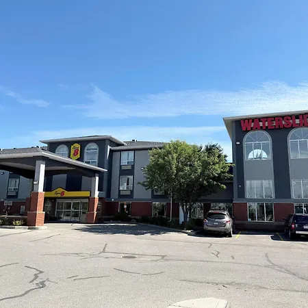 Super 8 By Wyndham High River Ab-3