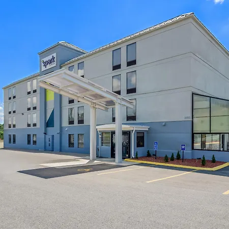 Spark By Hilton Wytheville East Main Street-3