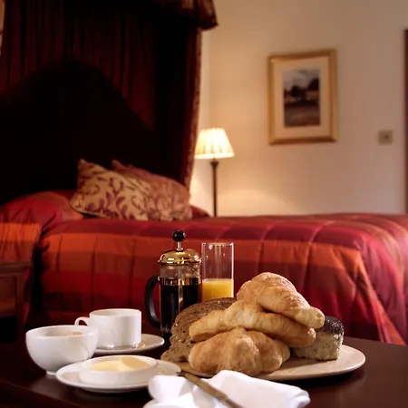 Macdonald Norwood Hall Hotel-3