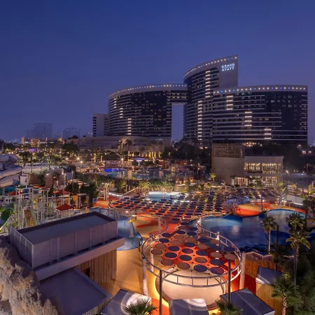 Grand Hyatt Dubai Resort & Waterpark-3