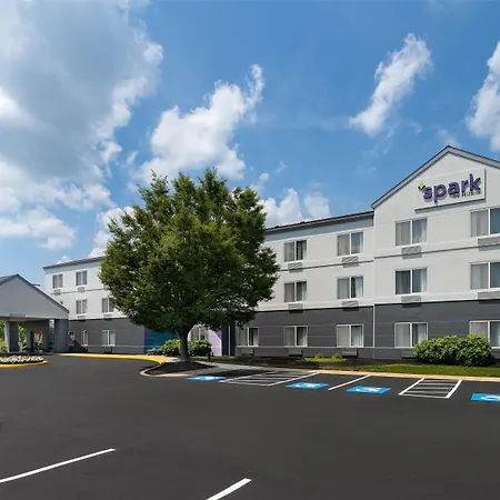 Spark By Hilton Lancaster-3