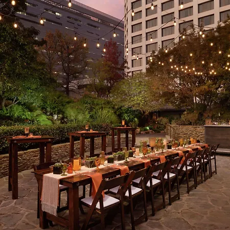 Doubletree By Hilton Los Angeles Downtown-3