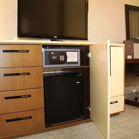 Doubletree By Hilton Fresno Convention Center-3