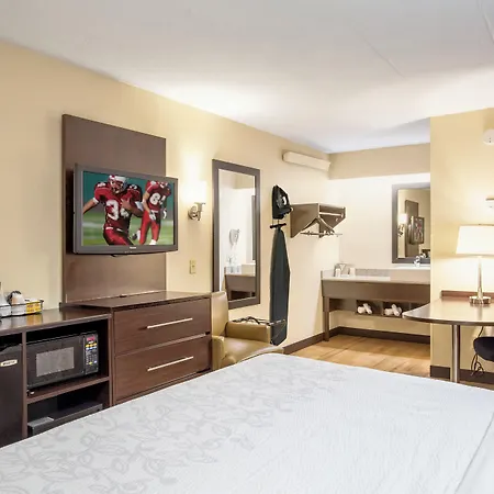 Red Roof Inn Plus+ Baltimore North - Timonium-2