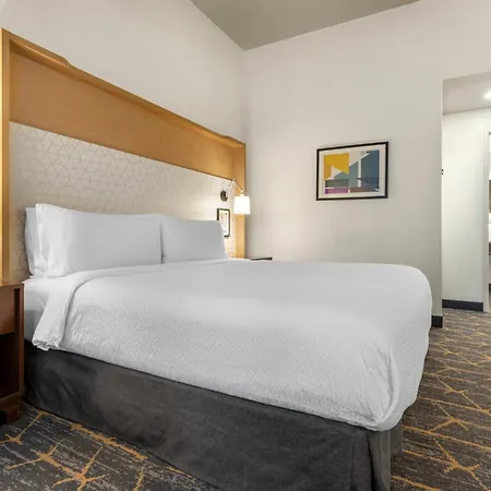 Holiday Inn & Suites Oakland - Airport By Ihg-3