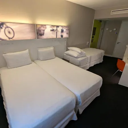 Hotel Gat Point Charlie-2