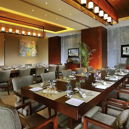Pullman Oceanview Sanya Bay Resort & Spa-2