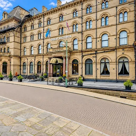 The Victoria Hotel, Bradford By Sunday-3