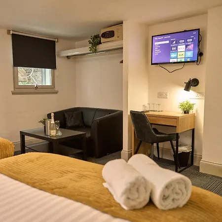 Siberia Bar & Hotel-2