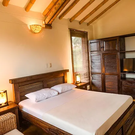 Decameron Panaca-3