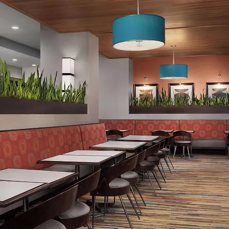 Embassy Suites By Hilton Knoxville West-3
