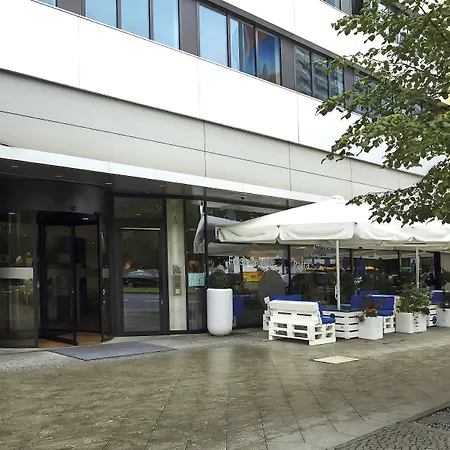 Leonardo Smart Hotel Berlin Alexanderplatz-2