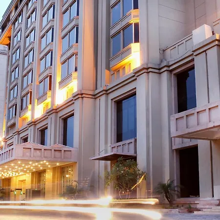 The Metropolitan Hotel & Spa New Delhi-3