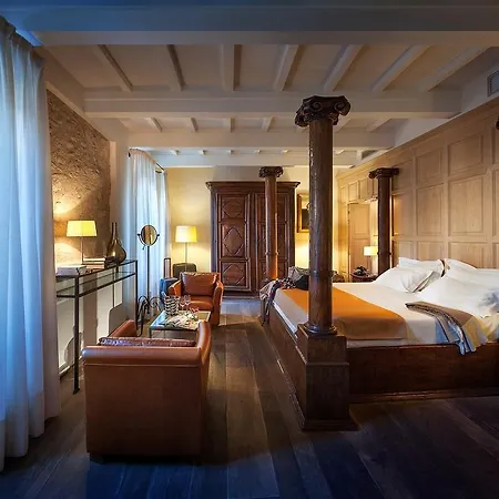 Relais & Chateaux Palazzo Seneca-3