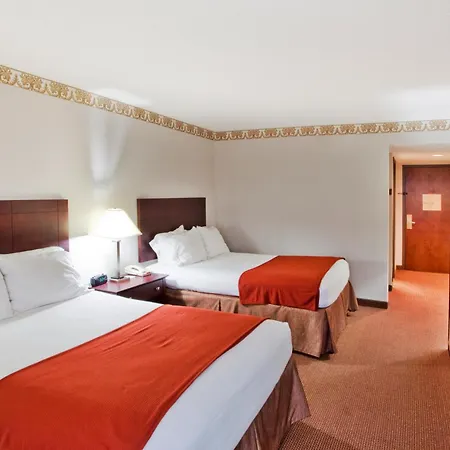 Holiday Inn Express Atlanta W-3