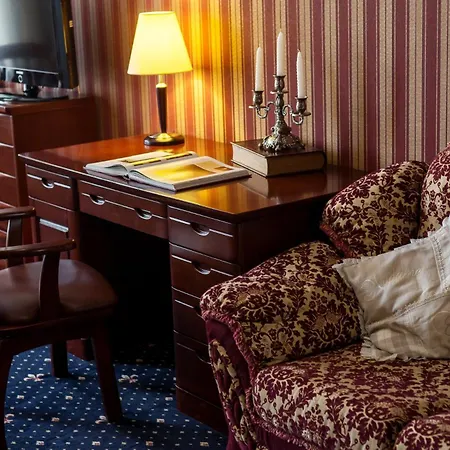 Gostiny Dvor Hotel-3