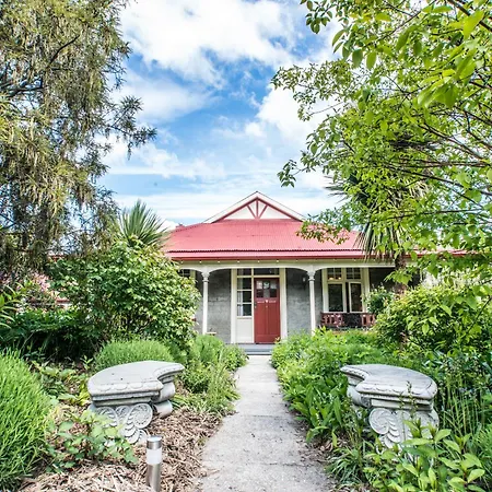 Hartley Homestead Boutique Bed & Breakfast-2