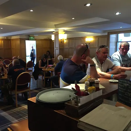 Cross Keys Hotel, Kelso-3