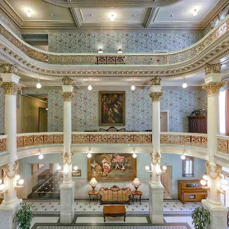 Menger Hotel-2