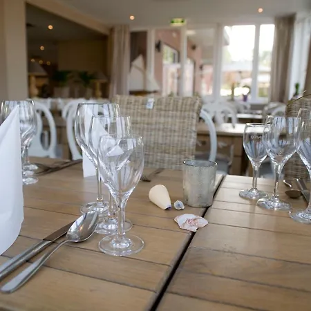 StrandHotel Seeblick, Ostseebad Heikendorf-2