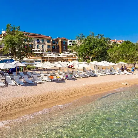 Blue Waves Resort-2