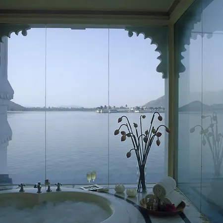 Taj Lake Palace Udaipur-3