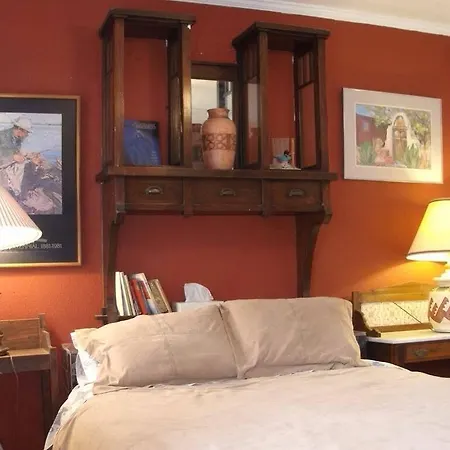Lundeen Inn Of The Arts-2