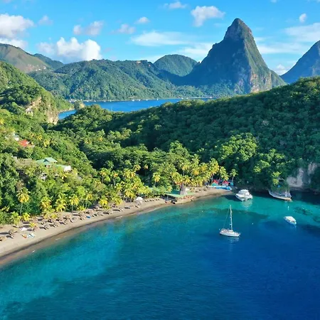 Jade Mountain-3