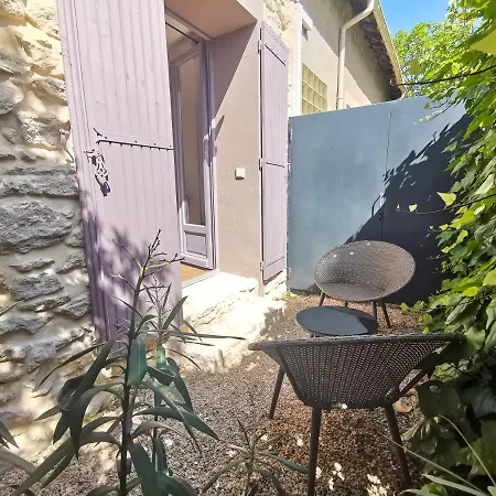 Hotel Sous Les Figuiers-3