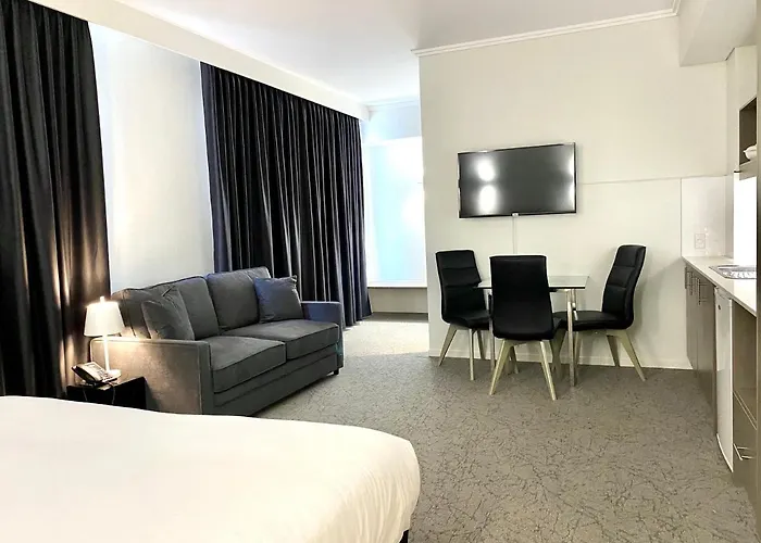 New Haus By Hougoumont Hotel, Former Bannister 22