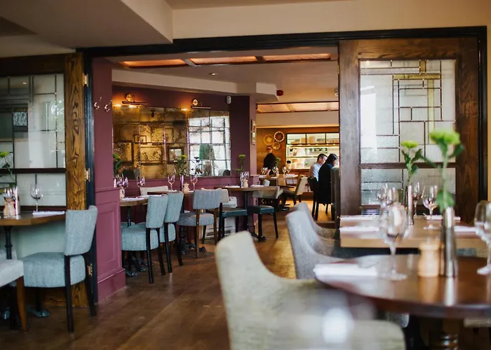 The Globe, Warwick, Warwickshire - Brunning & Price Hotel