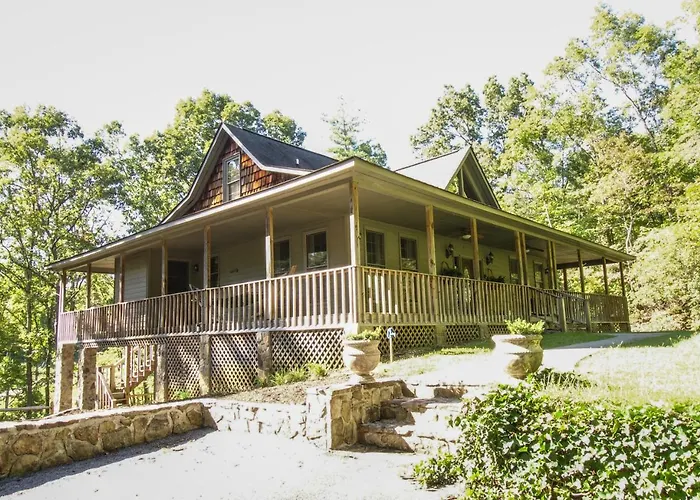 Paradise Hills, Winery Resort & Spa