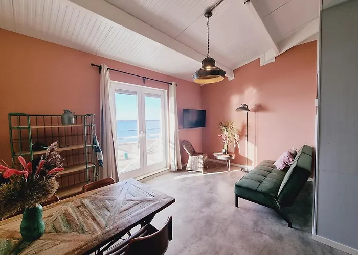 Beach Hotel Oostvoorne