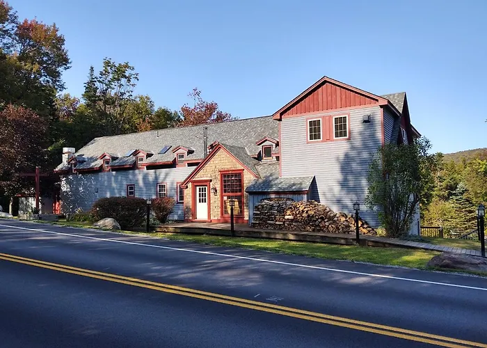 Doveberry Inn