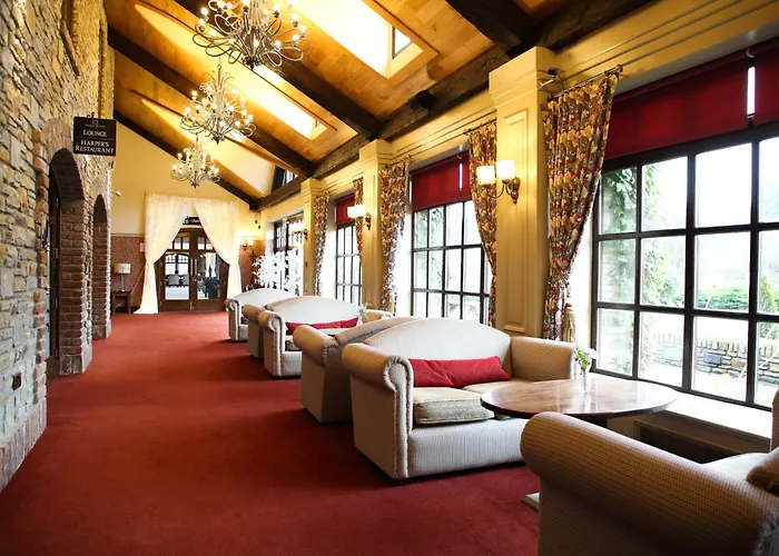 Mulroy Woods Hotel