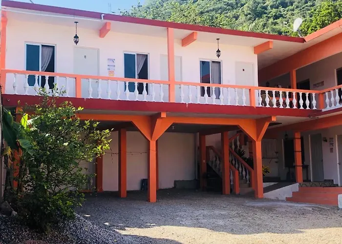 Hotel Pedregal
