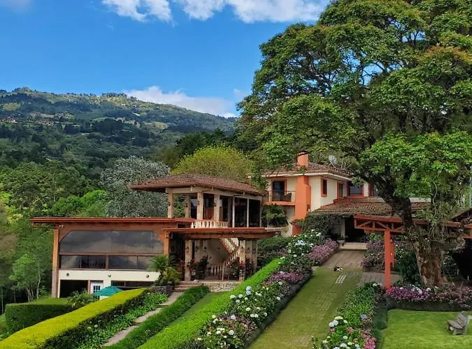 Finca Paraiso Mountain Retreat Near San Jose Airport Birri