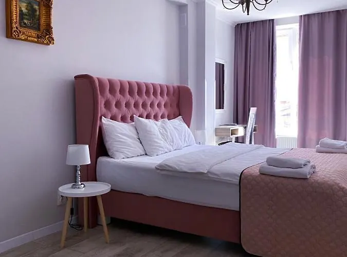 Opera Center Hotel & Apartments