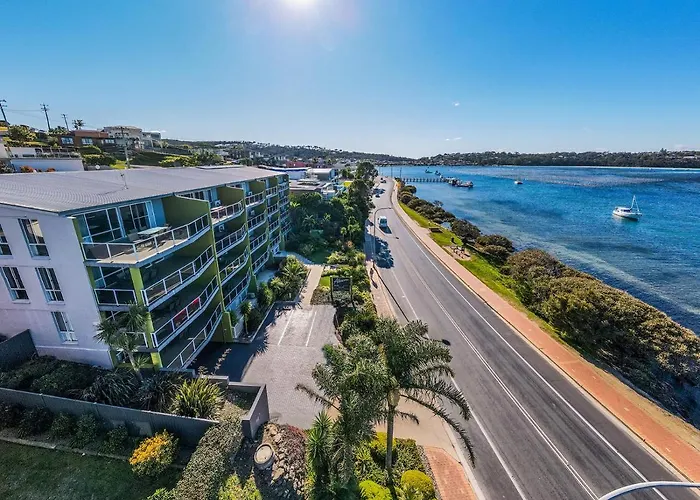 Albacore Apartments
